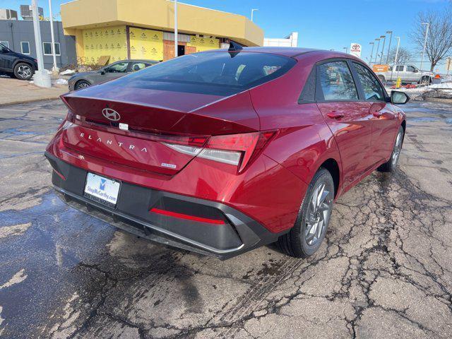 new 2025 Hyundai Elantra HEV car, priced at $26,381