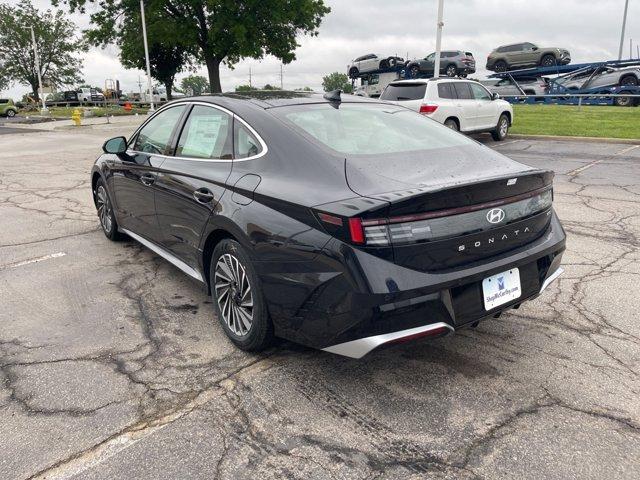 new 2025 Hyundai Sonata Hybrid car, priced at $39,637
