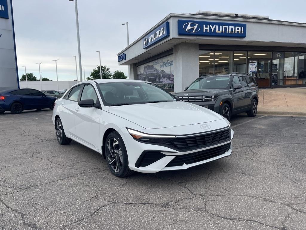 new 2025 Hyundai Elantra car, priced at $25,692