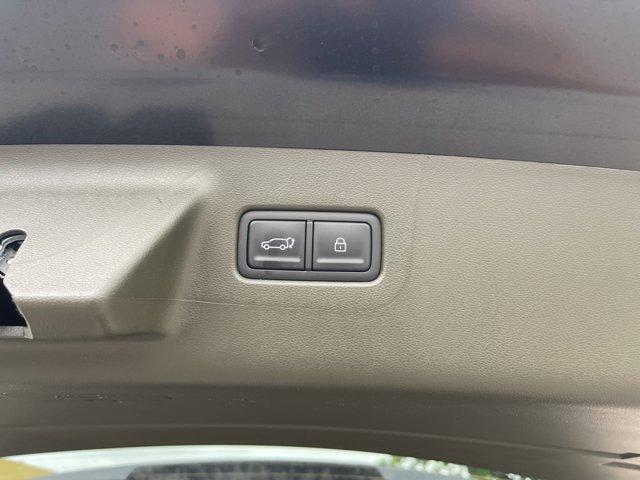 new 2025 Hyundai SANTA FE HEV car, priced at $50,212
