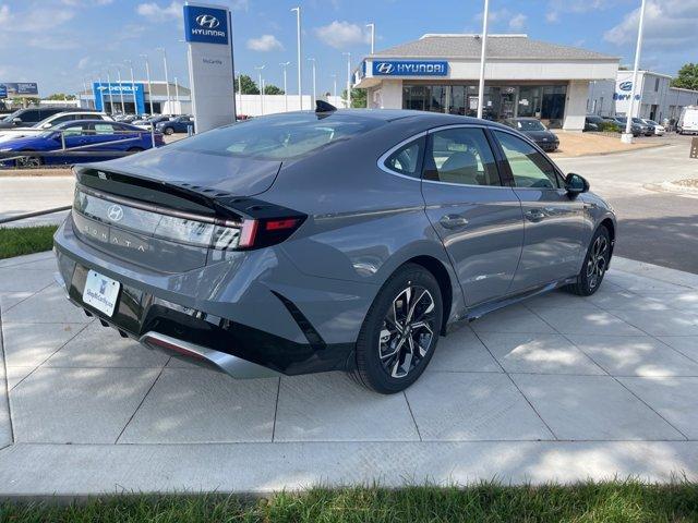 new 2025 Hyundai Sonata car, priced at $30,697