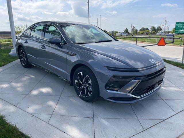 new 2025 Hyundai Sonata car, priced at $30,697