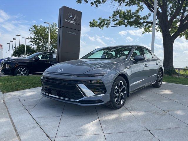 new 2025 Hyundai Sonata car, priced at $30,697