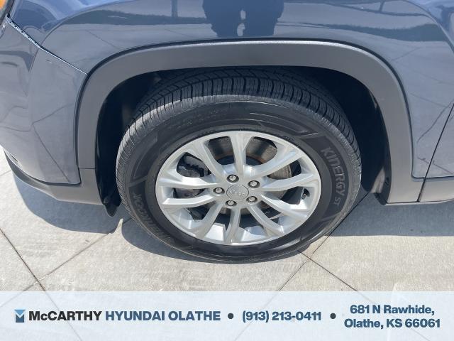 used 2020 Jeep Cherokee car, priced at $11,999