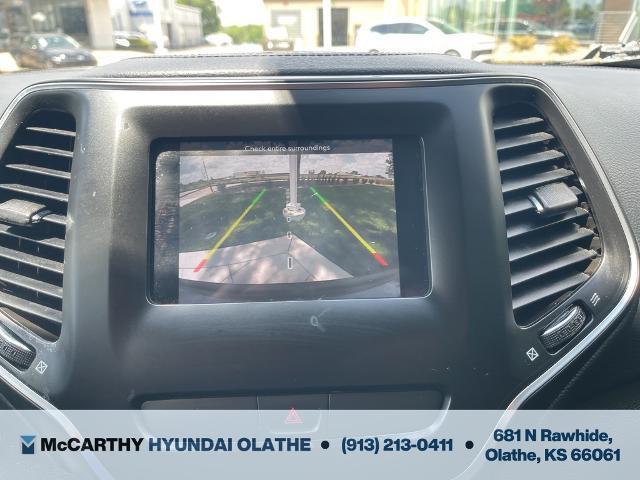used 2020 Jeep Cherokee car, priced at $11,999