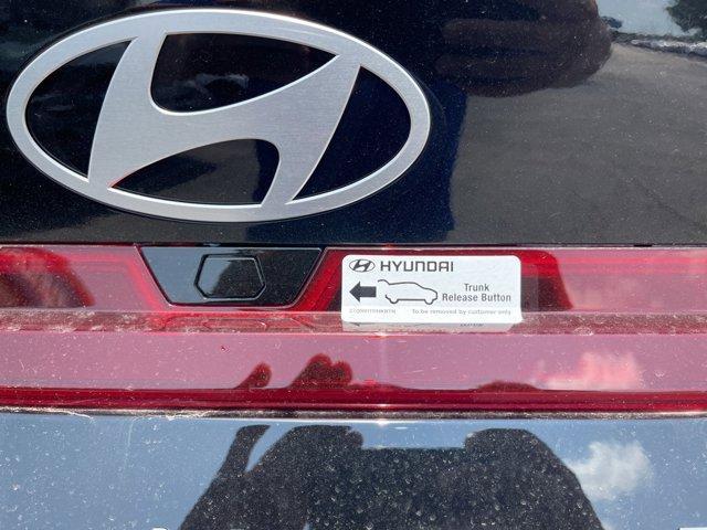 new 2025 Hyundai Elantra car, priced at $25,739