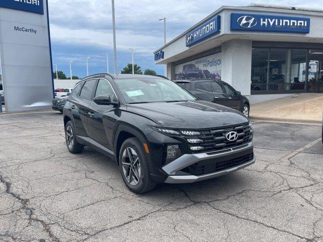new 2025 Hyundai TUCSON Hybrid car, priced at $38,674