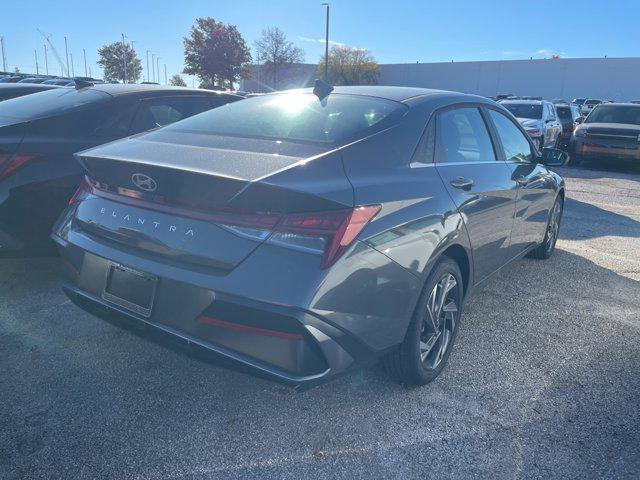 new 2025 Hyundai Elantra car, priced at $26,397