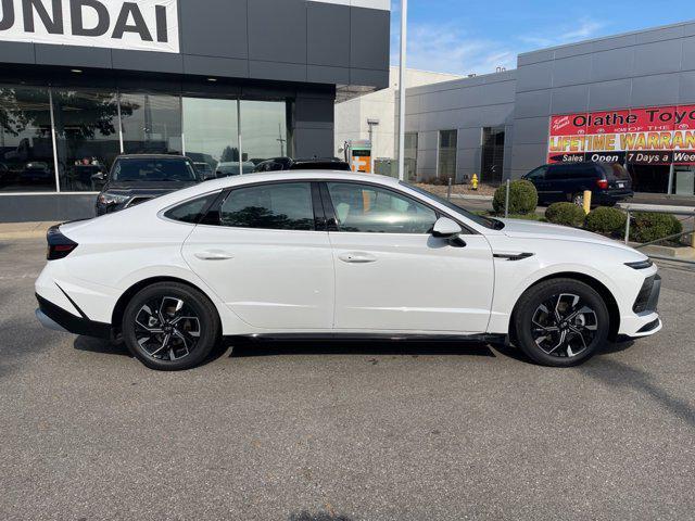 new 2025 Hyundai Sonata car, priced at $28,559