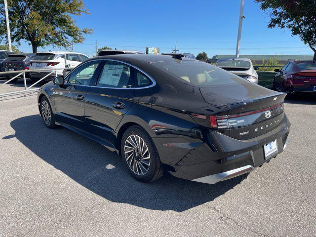 new 2025 Hyundai Sonata Hybrid car, priced at $38,160