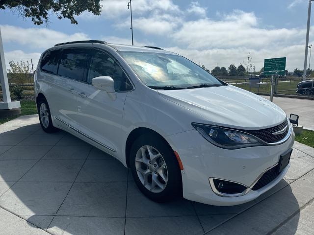 used 2017 Chrysler Pacifica car, priced at $16,938