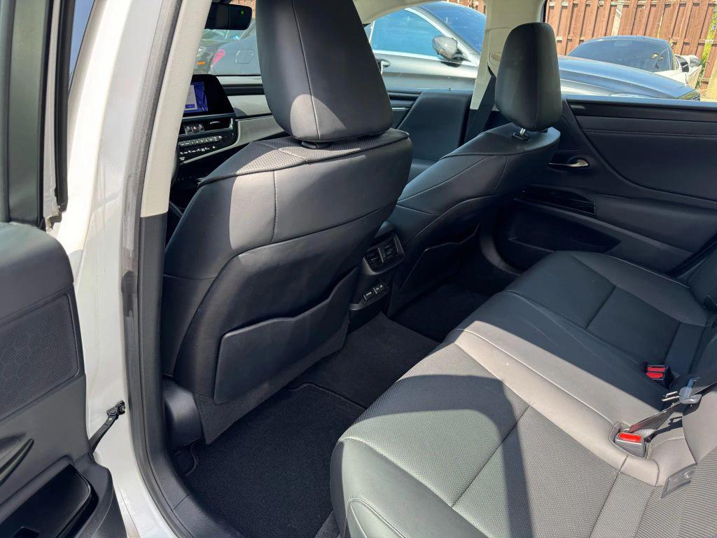 used 2023 Lexus ES 350 car, priced at $38,800