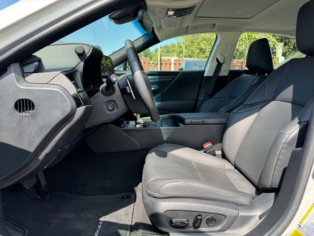 used 2023 Lexus ES 350 car, priced at $38,800