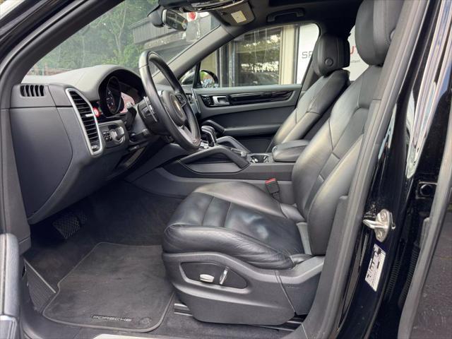 used 2019 Porsche Cayenne car, priced at $33,900