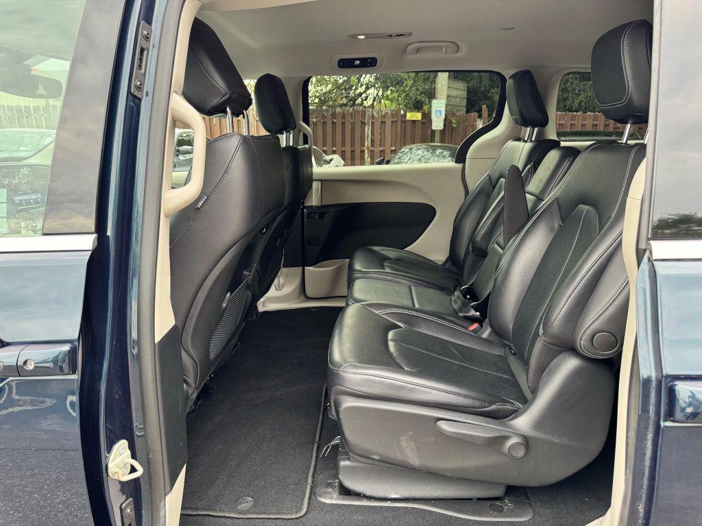 used 2022 Chrysler Pacifica Hybrid car, priced at $28,900