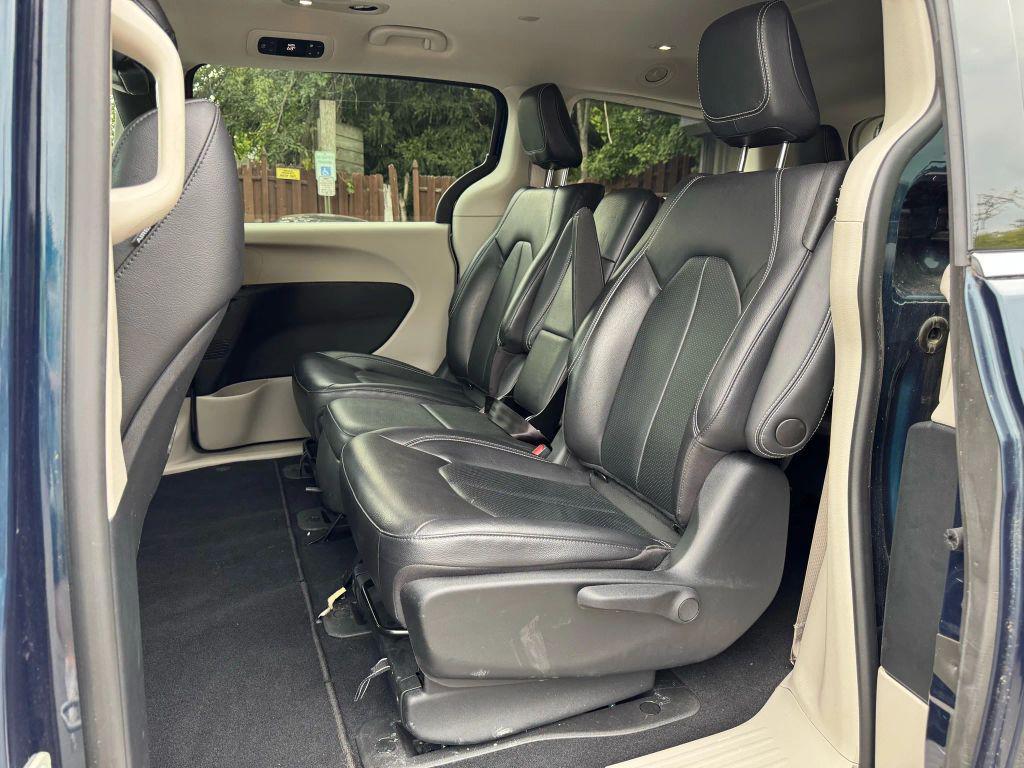 used 2022 Chrysler Pacifica Hybrid car, priced at $28,900