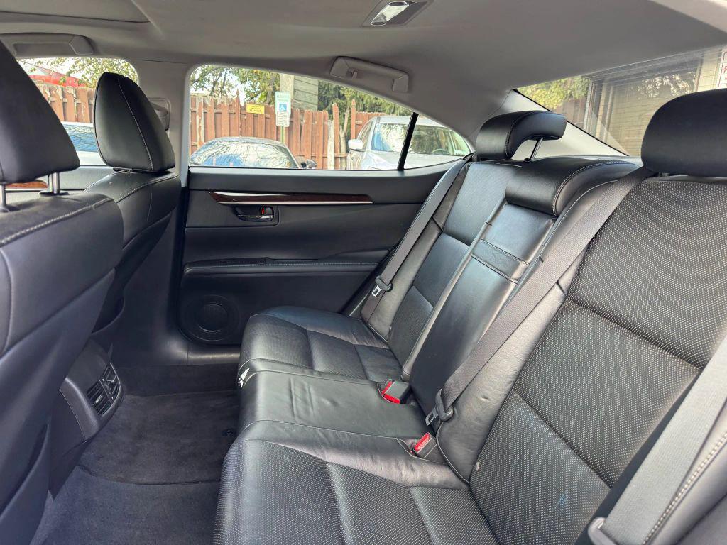 used 2013 Lexus ES 350 car, priced at $13,900