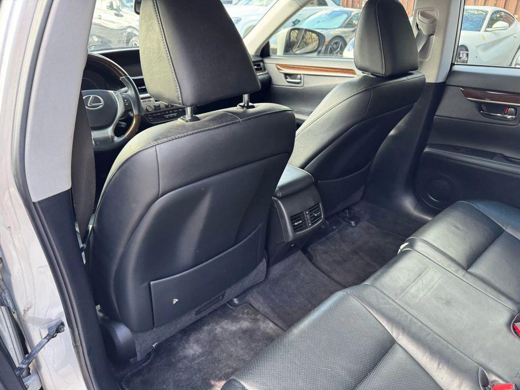 used 2013 Lexus ES 350 car, priced at $13,900