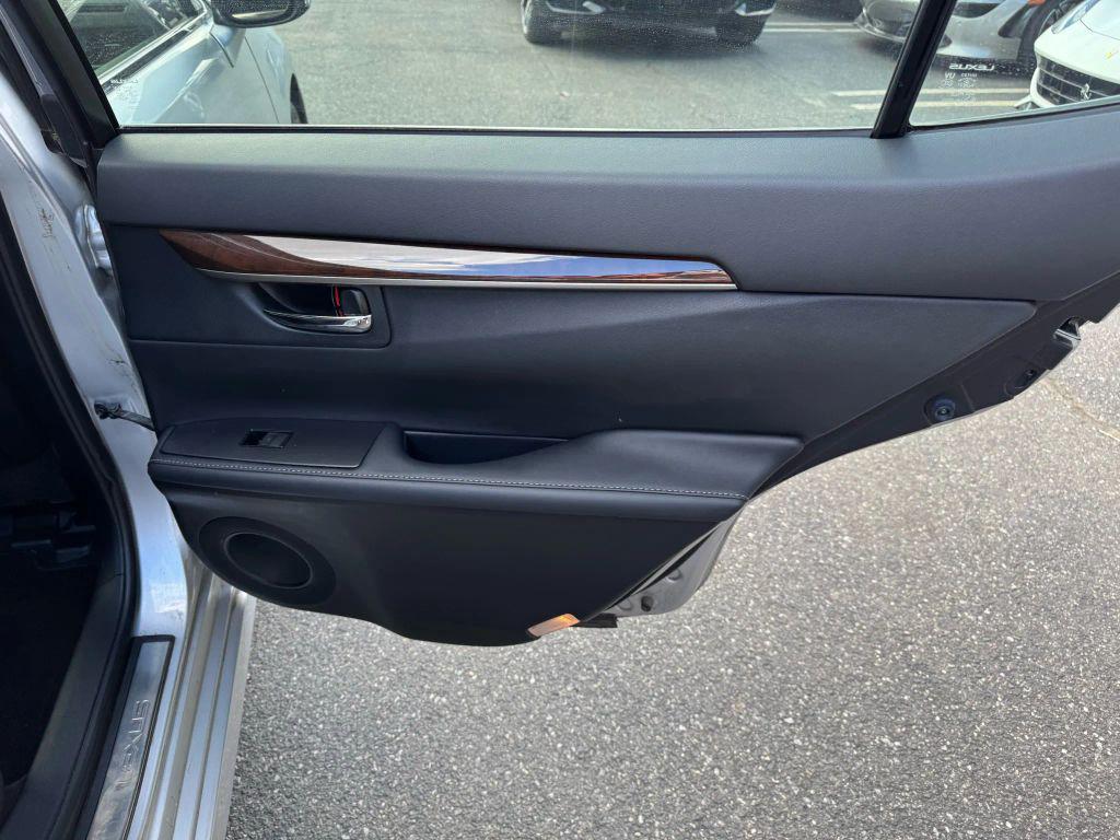 used 2013 Lexus ES 350 car, priced at $13,900