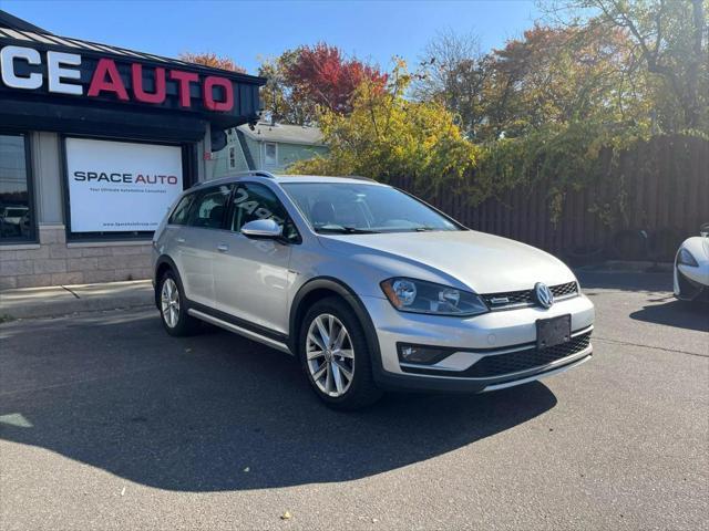 used 2017 Volkswagen Golf Alltrack car, priced at $13,400