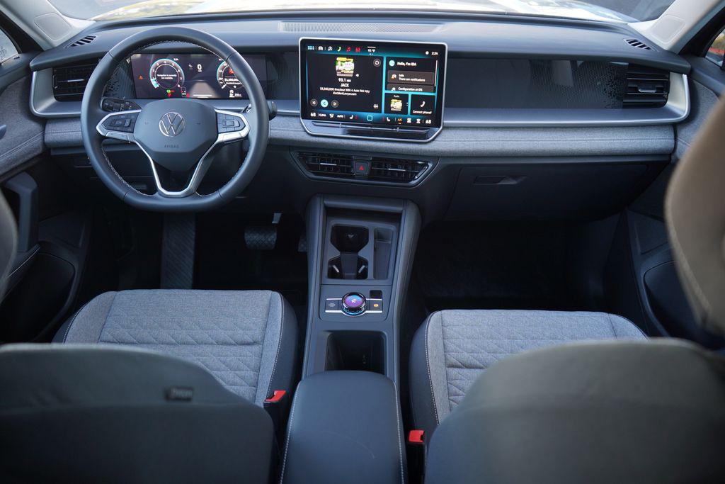 new 2026 Volkswagen Tiguan car, priced at $32,992