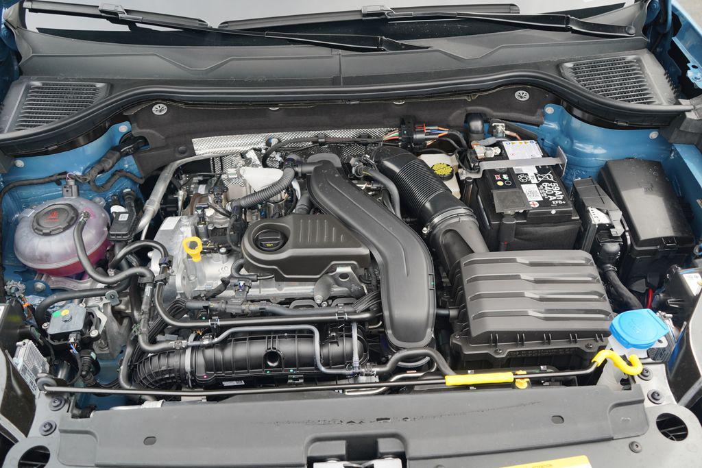 new 2025 Volkswagen Taos car, priced at $27,521