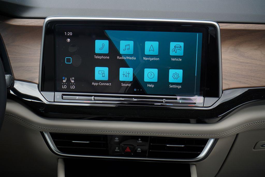 new 2025 Volkswagen Atlas car, priced at $46,686