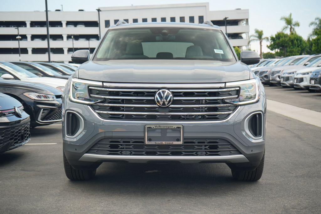 new 2025 Volkswagen Atlas car, priced at $46,686