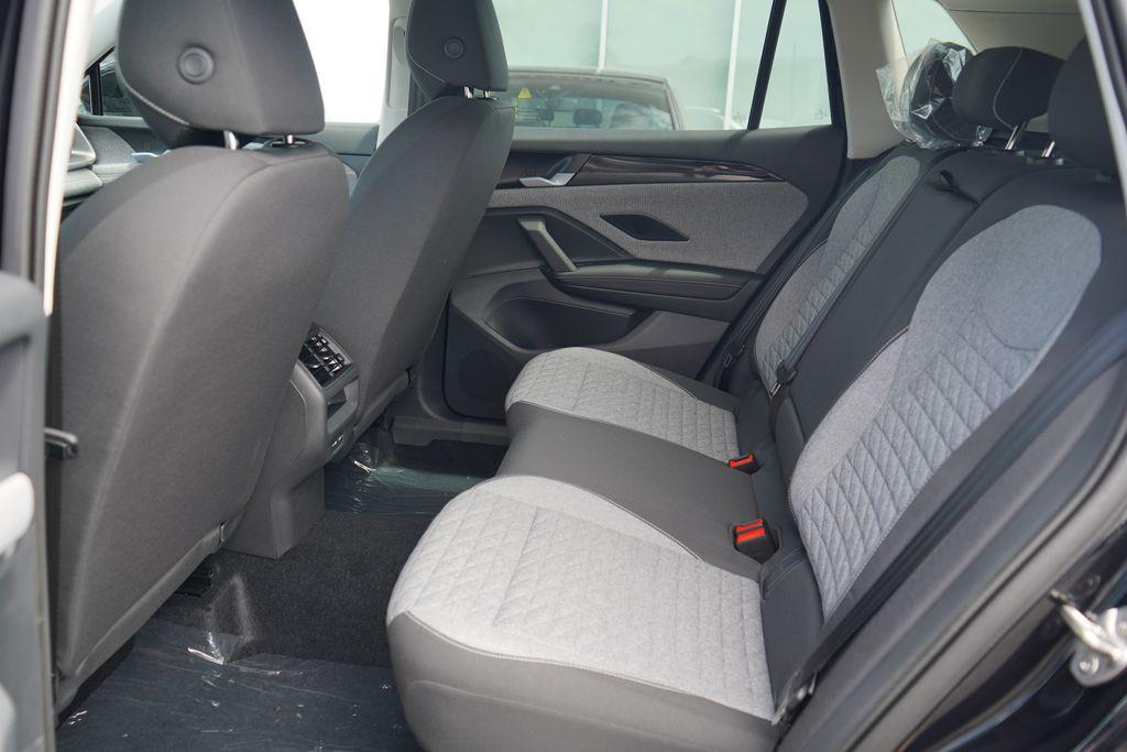 new 2025 Volkswagen Tiguan car, priced at $32,382