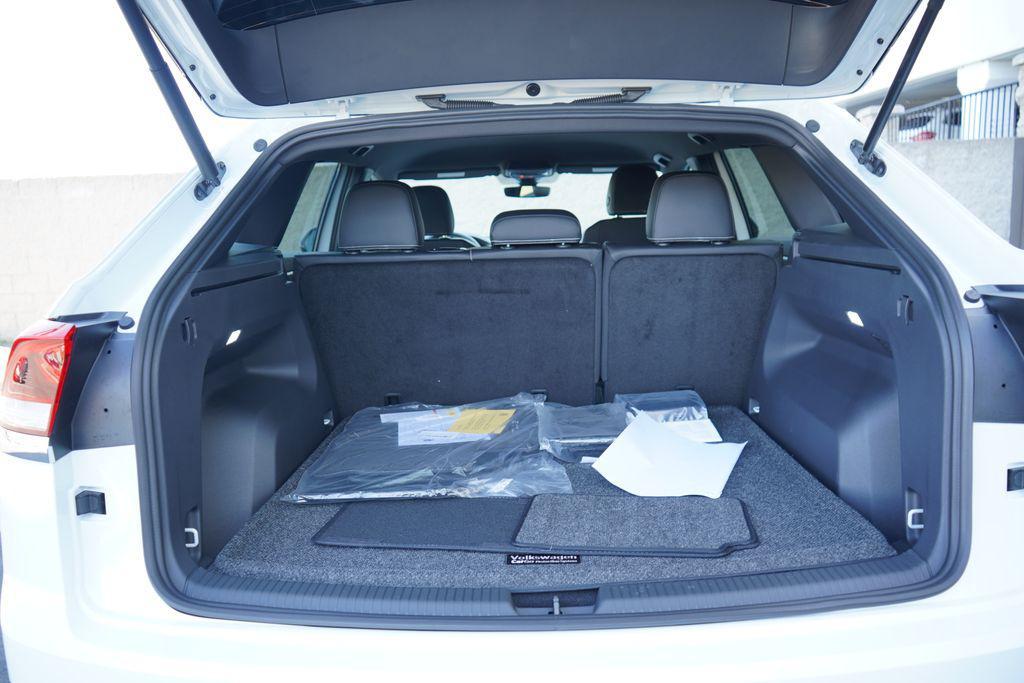 new 2025 Volkswagen Atlas Cross Sport car, priced at $39,773