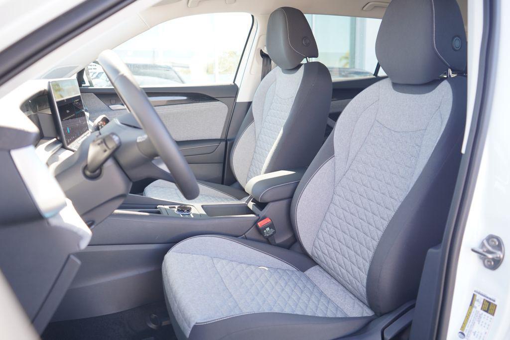 new 2025 Volkswagen Tiguan car, priced at $33,015