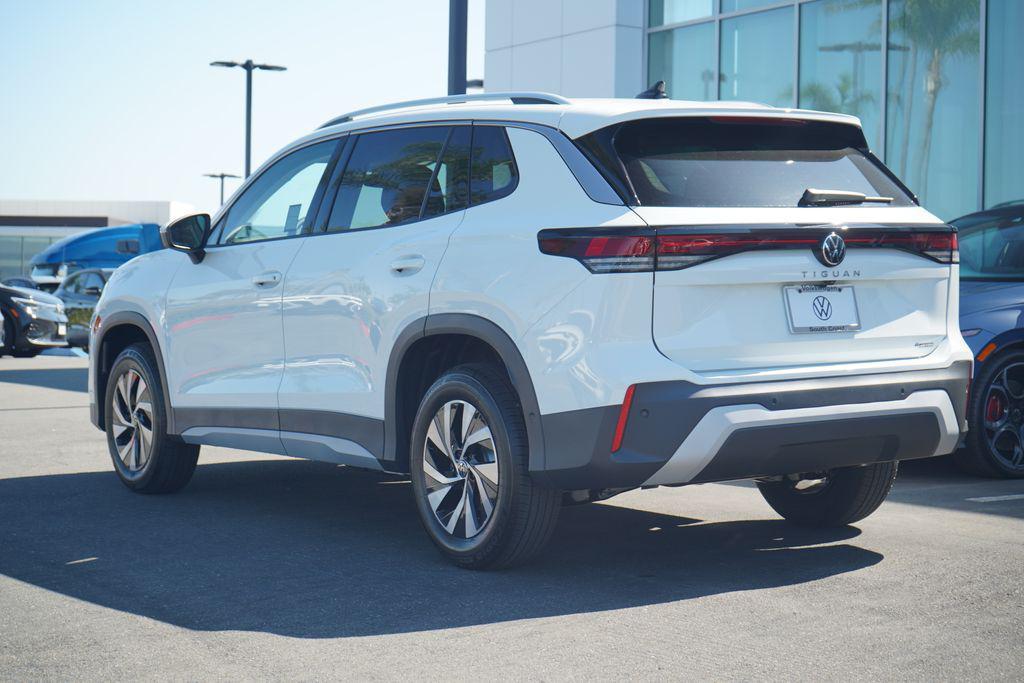 new 2025 Volkswagen Tiguan car, priced at $33,015