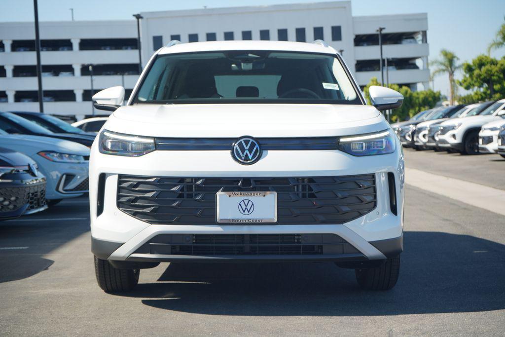new 2025 Volkswagen Tiguan car, priced at $33,015