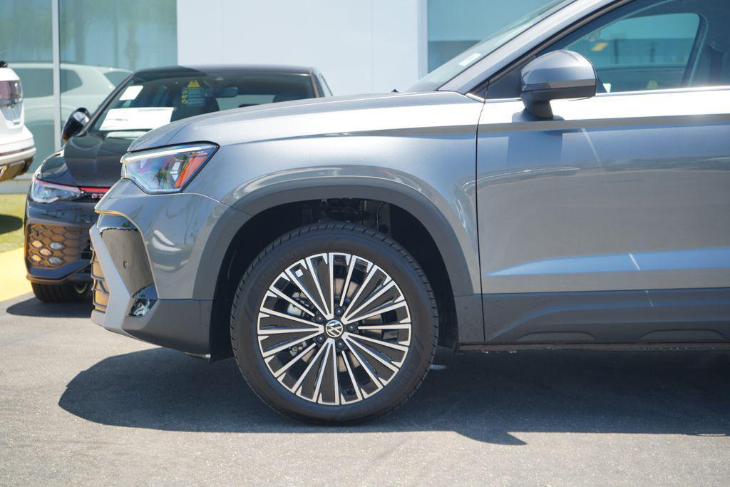 new 2025 Volkswagen Taos car, priced at $31,277