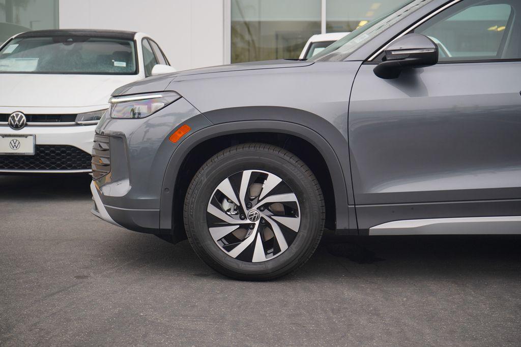 new 2025 Volkswagen Tiguan car, priced at $32,382