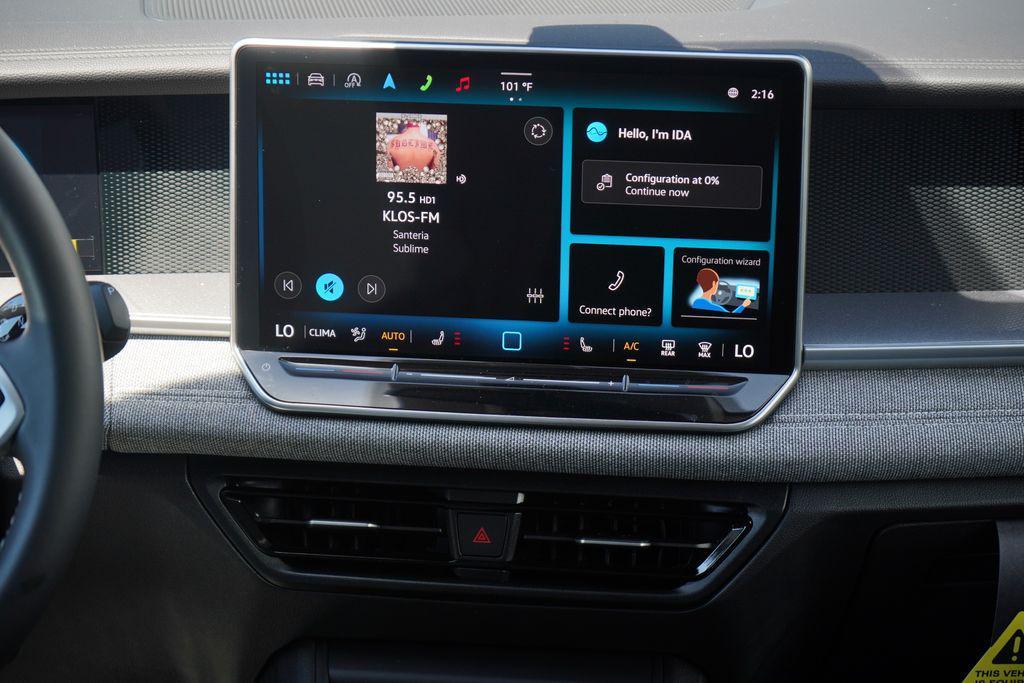 new 2025 Volkswagen Tiguan car, priced at $32,576