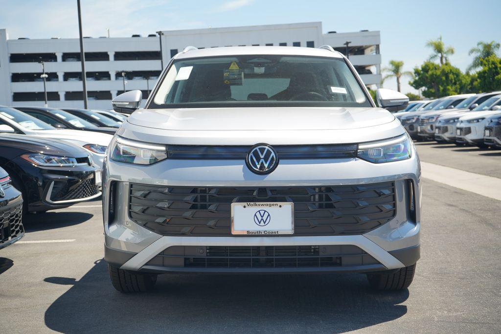 new 2025 Volkswagen Tiguan car, priced at $32,576