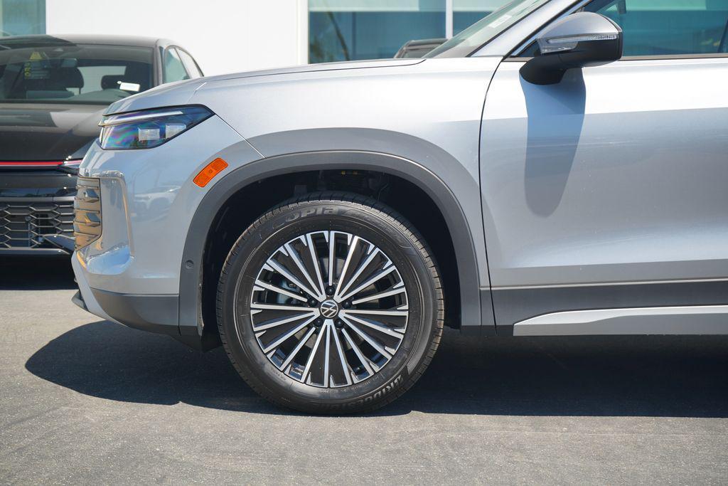 new 2025 Volkswagen Tiguan car, priced at $32,576