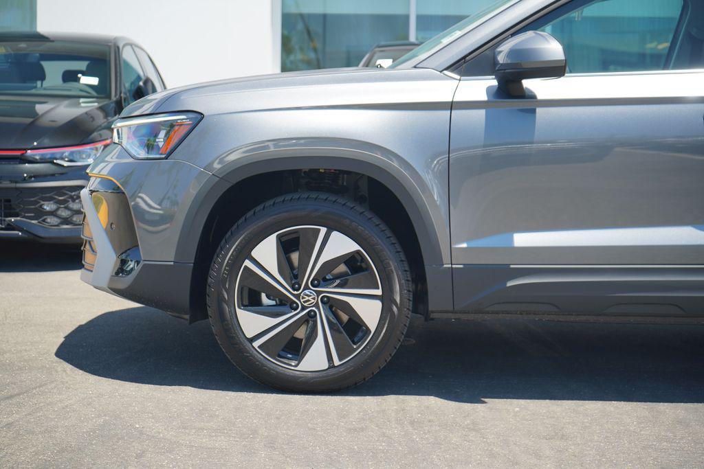 new 2025 Volkswagen Taos car, priced at $33,151