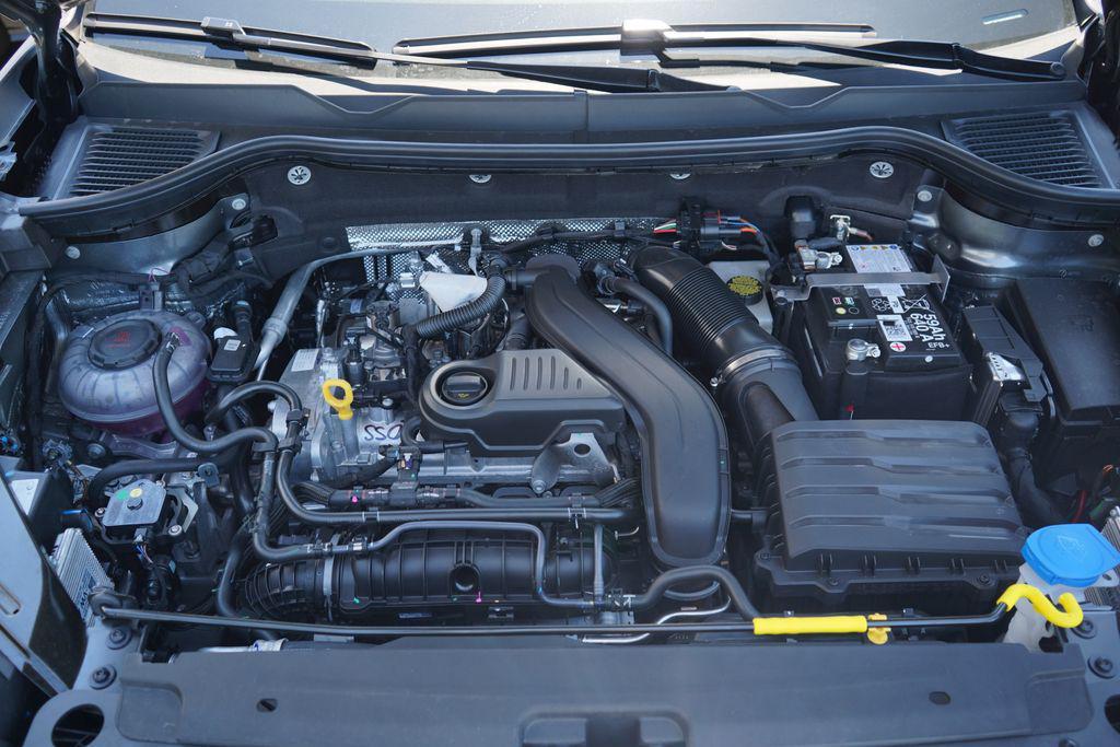 new 2025 Volkswagen Taos car, priced at $33,151