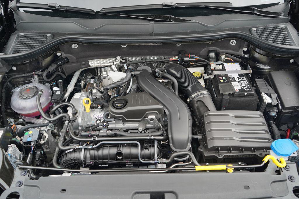 new 2025 Volkswagen Taos car, priced at $29,221