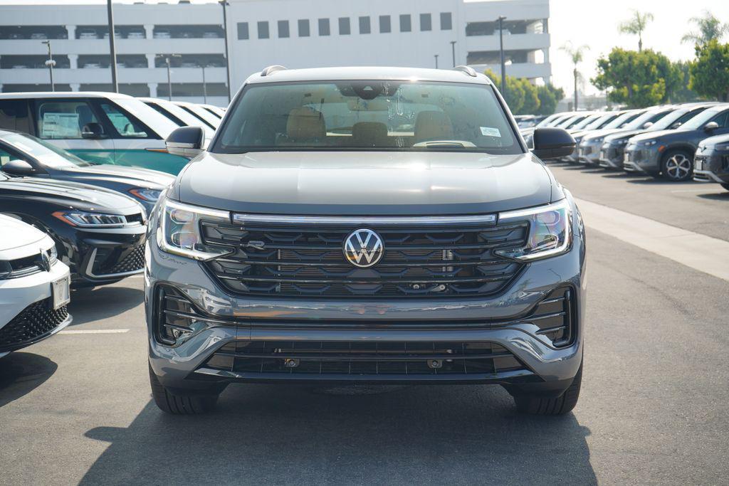 new 2026 Volkswagen Atlas Cross Sport car, priced at $53,181