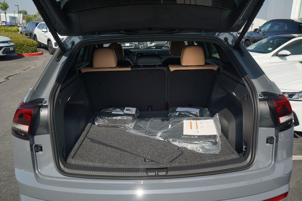 new 2026 Volkswagen Atlas Cross Sport car, priced at $53,181