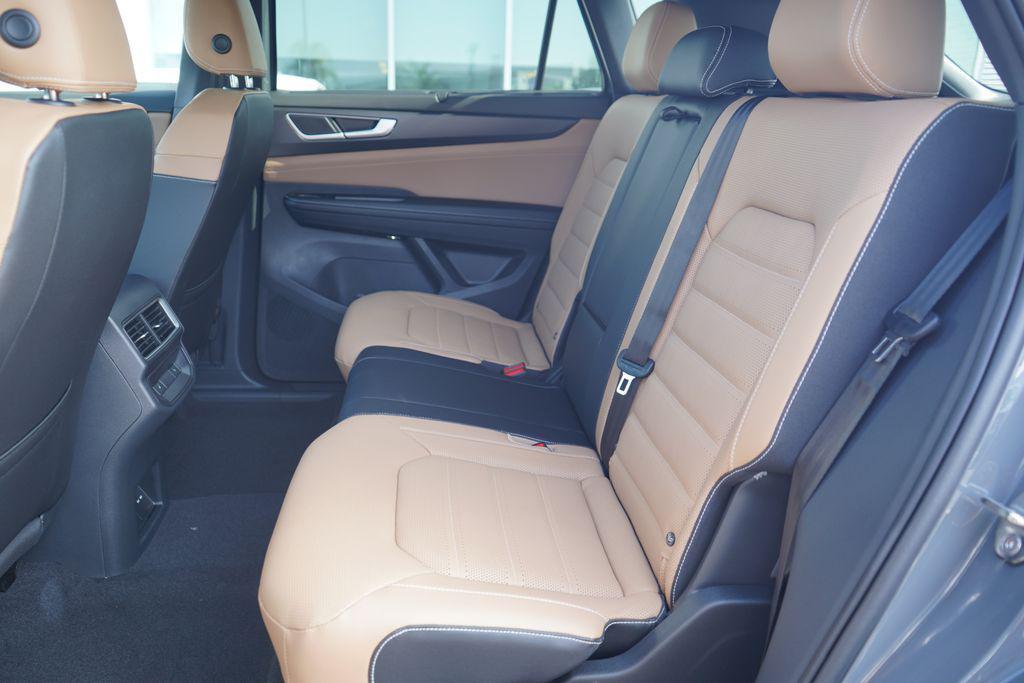 new 2026 Volkswagen Atlas Cross Sport car, priced at $53,181