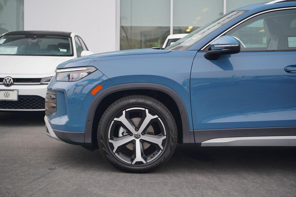 new 2025 Volkswagen Tiguan car, priced at $36,541