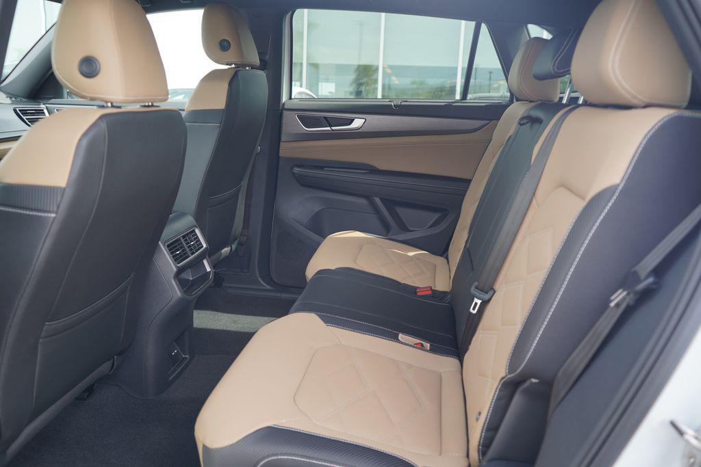 new 2026 Volkswagen Atlas Cross Sport car, priced at $45,549