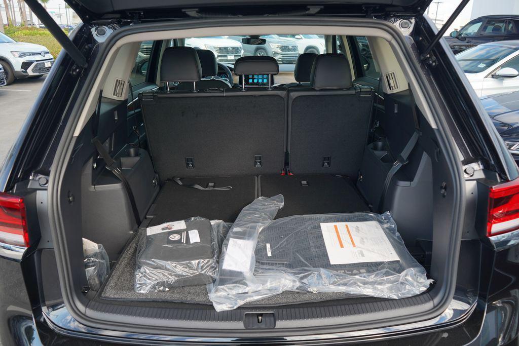 new 2026 Volkswagen Atlas car, priced at $41,728