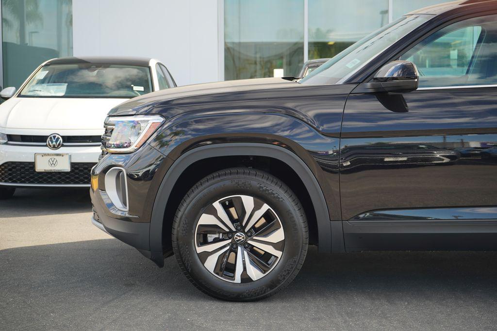 new 2026 Volkswagen Atlas car, priced at $41,728