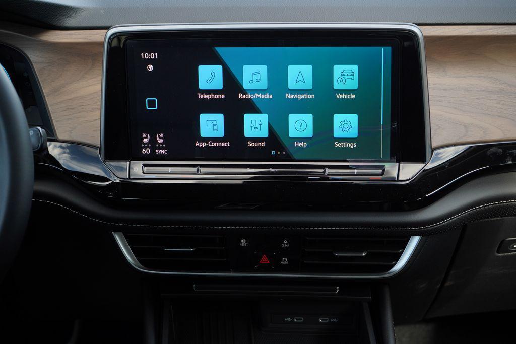 new 2026 Volkswagen Atlas car, priced at $41,728