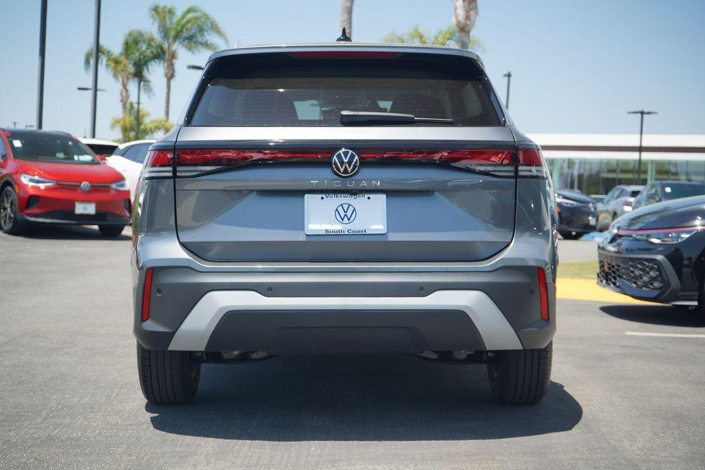 new 2025 Volkswagen Tiguan car, priced at $31,621